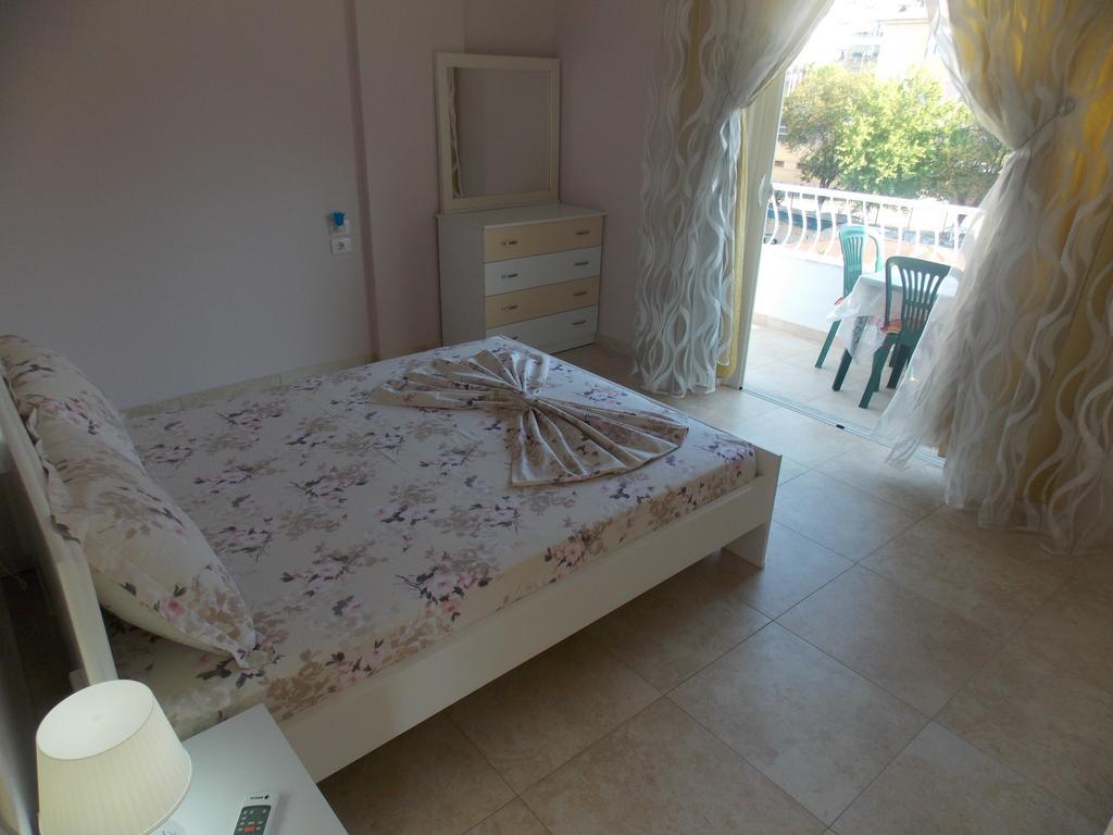 Linda Home Sarandë Exterior foto